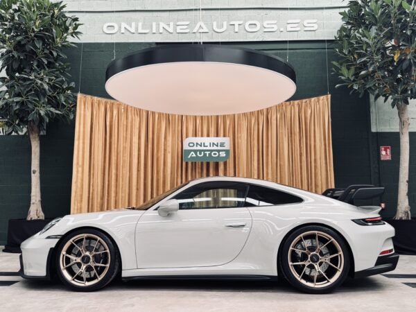 2021 PORSCHE 911 GT3 - Image 8