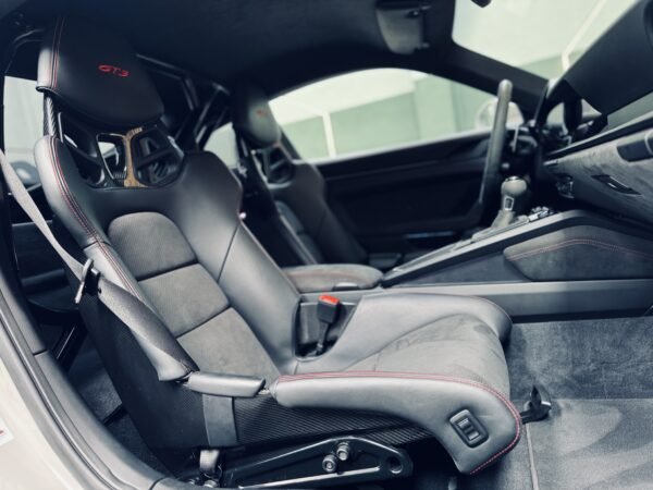 2021 PORSCHE 911 GT3 - Image 18