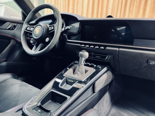 2021 PORSCHE 911 GT3 - Image 19