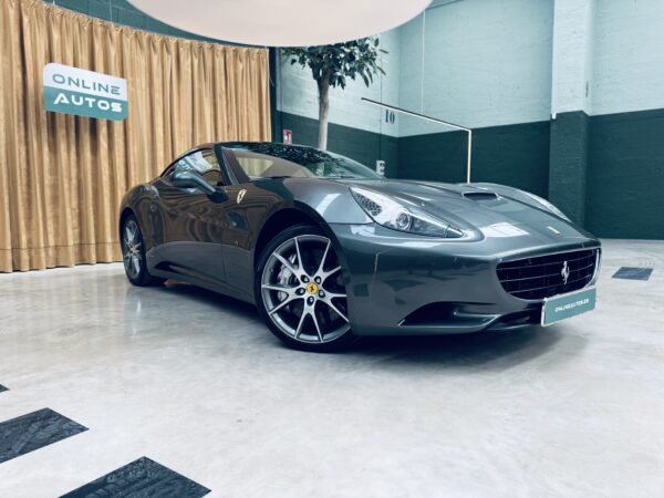 2011 FERRARI California 4.3 V8 4 plazas - Image 4