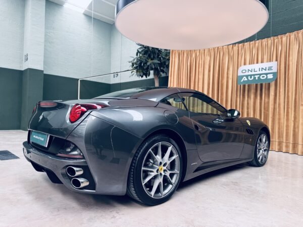 2011 FERRARI California 4.3 V8 4 plazas - Image 7