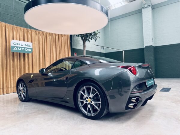 2011 FERRARI California 4.3 V8 4 plazas - Image 6