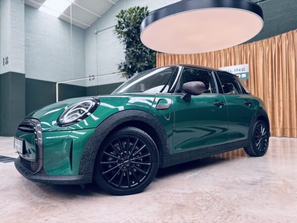 2022 MINI MINI COOPER 5 PUERTAS - Imagen 3