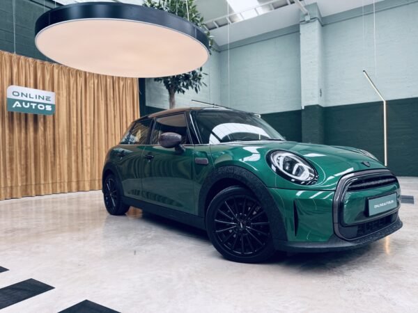 2022 MINI MINI COOPER 5 PUERTAS - Imagen 4