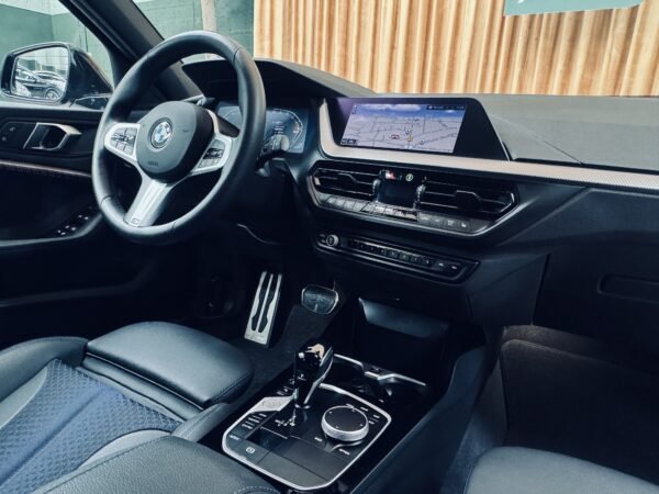2024 BMW Serie 1 116 M-Sport Automatic. - Image 11