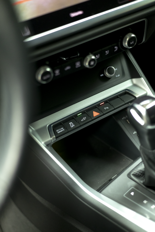 2021 AUDI Q3 45 TFSI e 180kW S tronic S Line - Imagen 11
