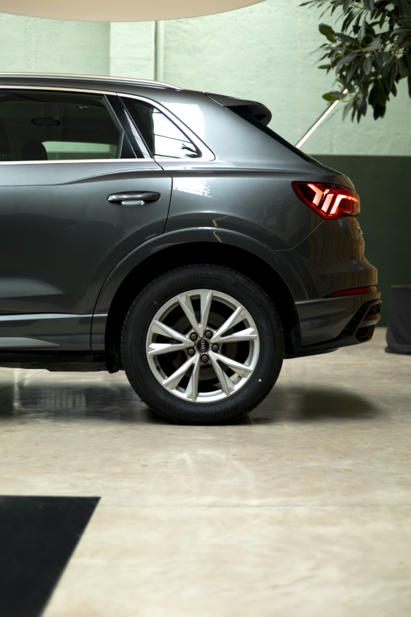 2021 AUDI Q3 45 TFSI e 180kW S tronic S Line - Imagen 5
