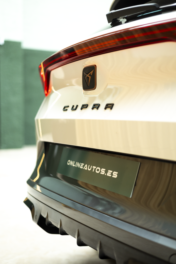 2023 CUPRA Formentor 1.4 eHybrid 150kW 204 CV DSG - Image 5