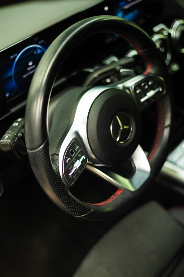 2023 MERCEDES-BENZ GLA GLA 250e - Imagen 15