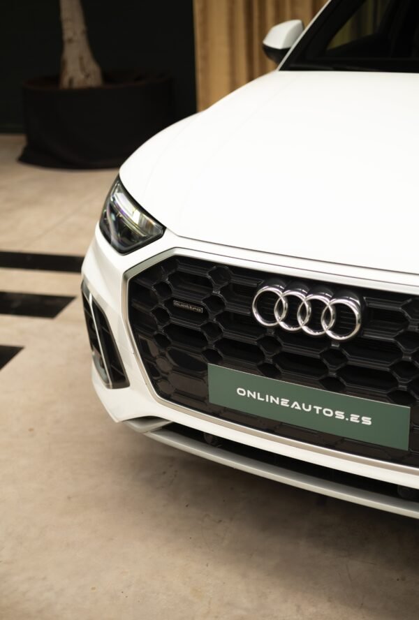 2021 AUDI Q5 S Line 50 TFSI e quattroultra - Imagen 2
