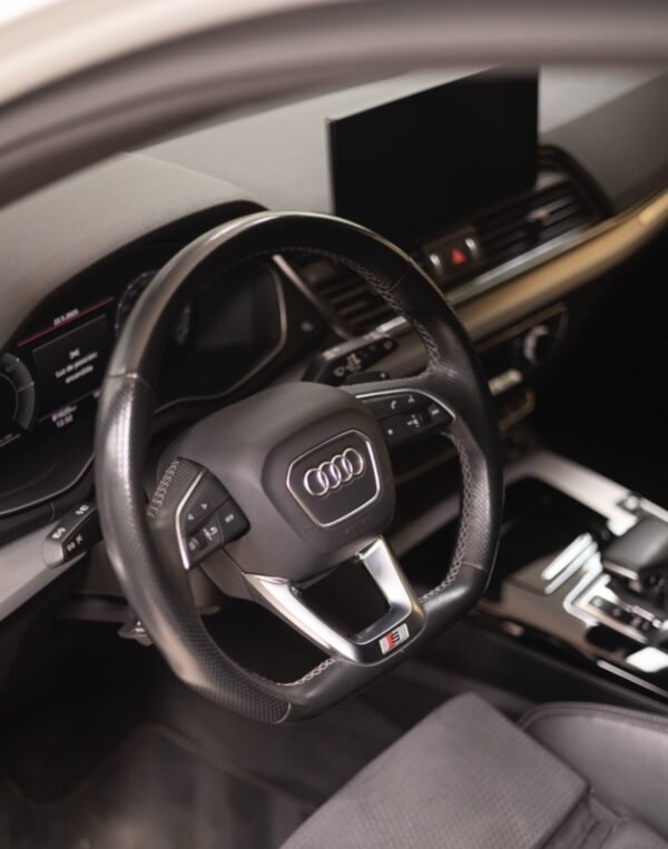 2021 AUDI Q5 S Line 50 TFSI e quattroultra - Imagen 18