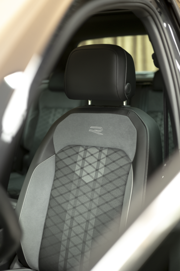 2023 VOLKSWAGEN Tiguan RLine 1.4 TSI eHybrid 180kW 245CV DSG - Image 12
