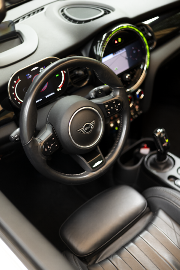 2021 MINI MINI John Cooper Works Cabrio - Imagen 14