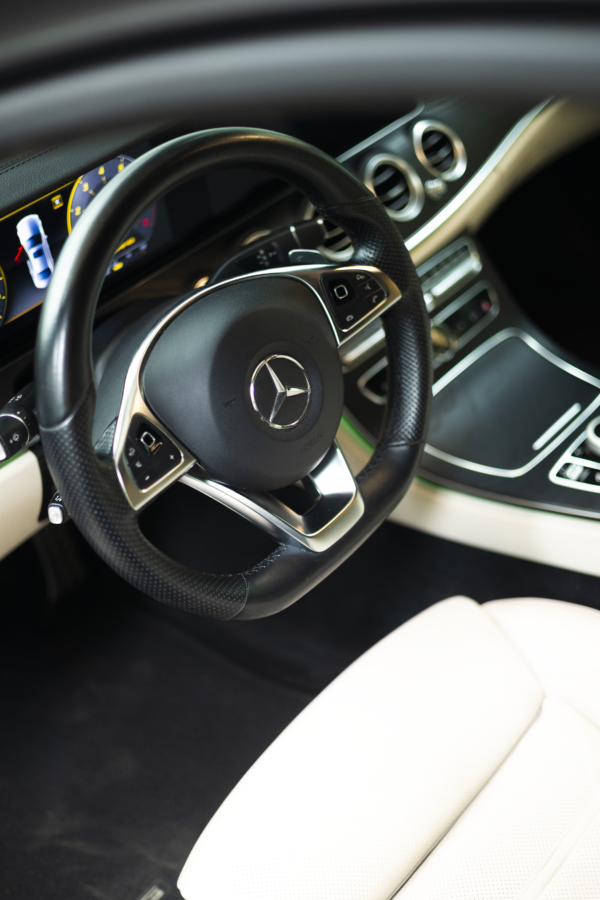 2018 MERCEDES-BENZ Clase E MercedesAMG E 43 4MATIC - Image 20