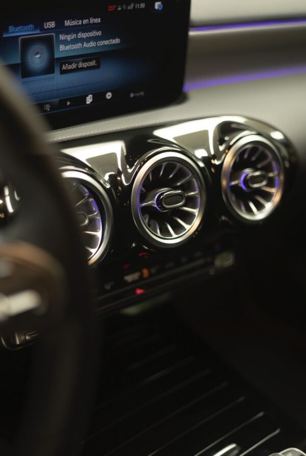 2023 MERCEDES-BENZ CLA CLA 200 D DCT Shooting Brake - Imagen 25