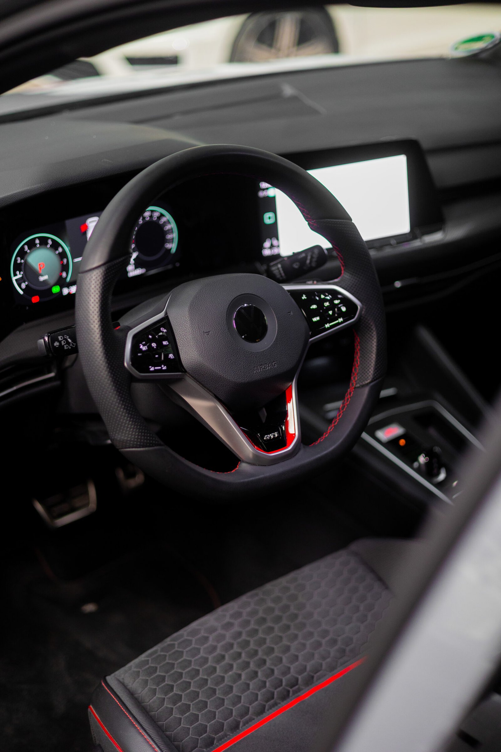 2021 VOLKSWAGEN Golf GTI Clubsport 2.0 TSI 221kW 300CV DSG - Image 14