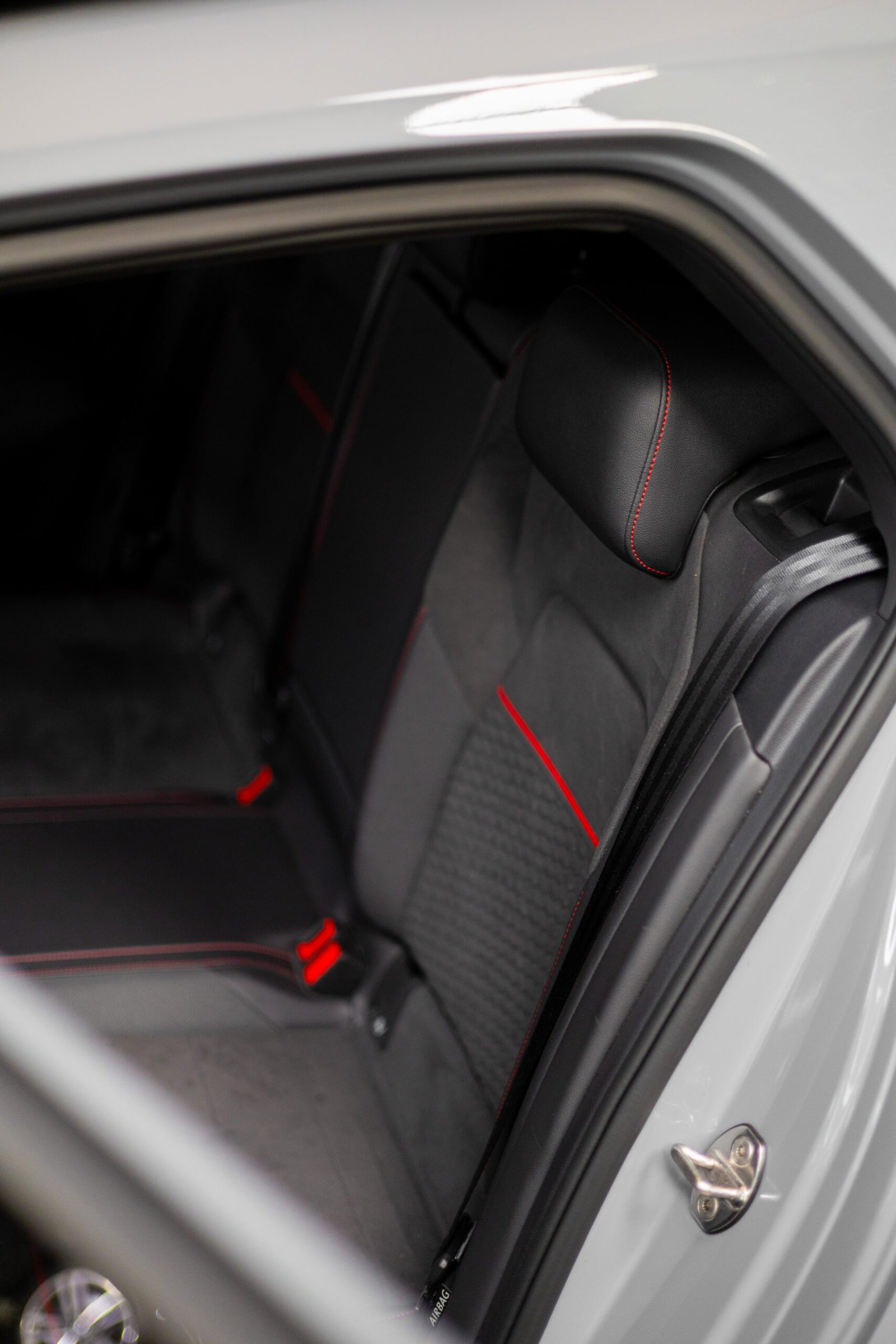 2021 VOLKSWAGEN Golf GTI Clubsport 2.0 TSI 221kW 300CV DSG - Image 11