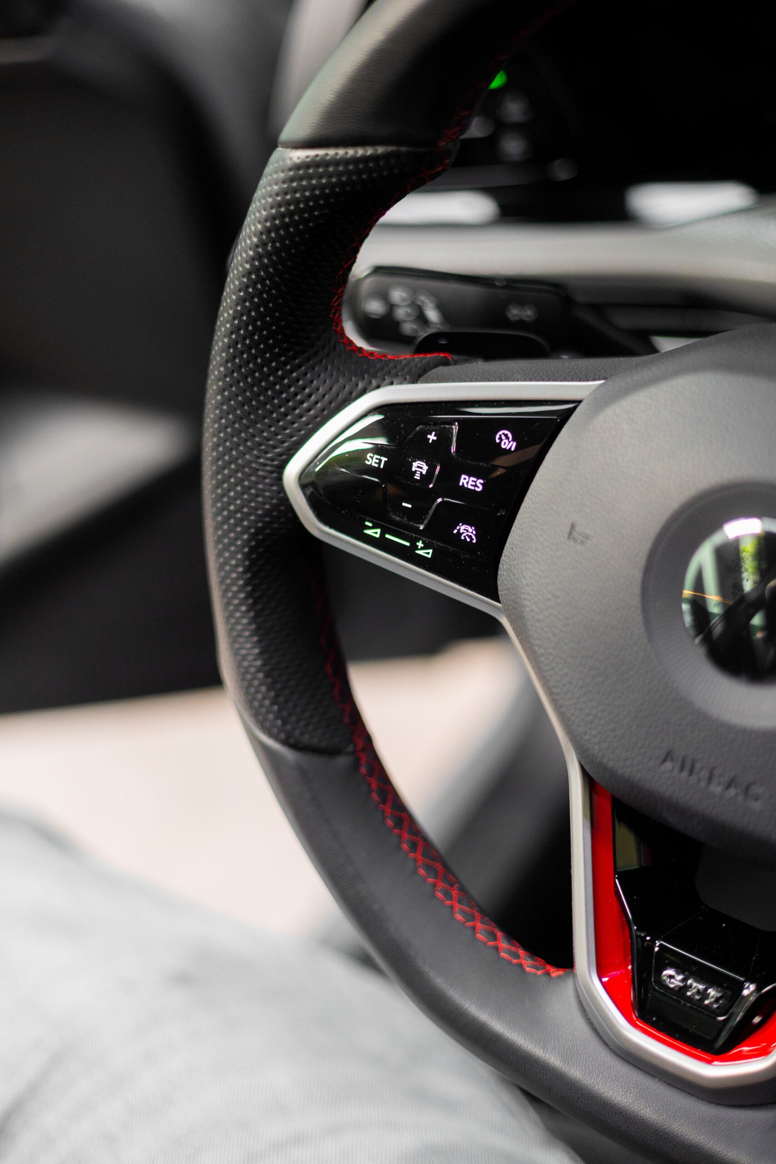 2021 VOLKSWAGEN Golf GTI Clubsport 2.0 TSI 221kW 300CV DSG - Image 10