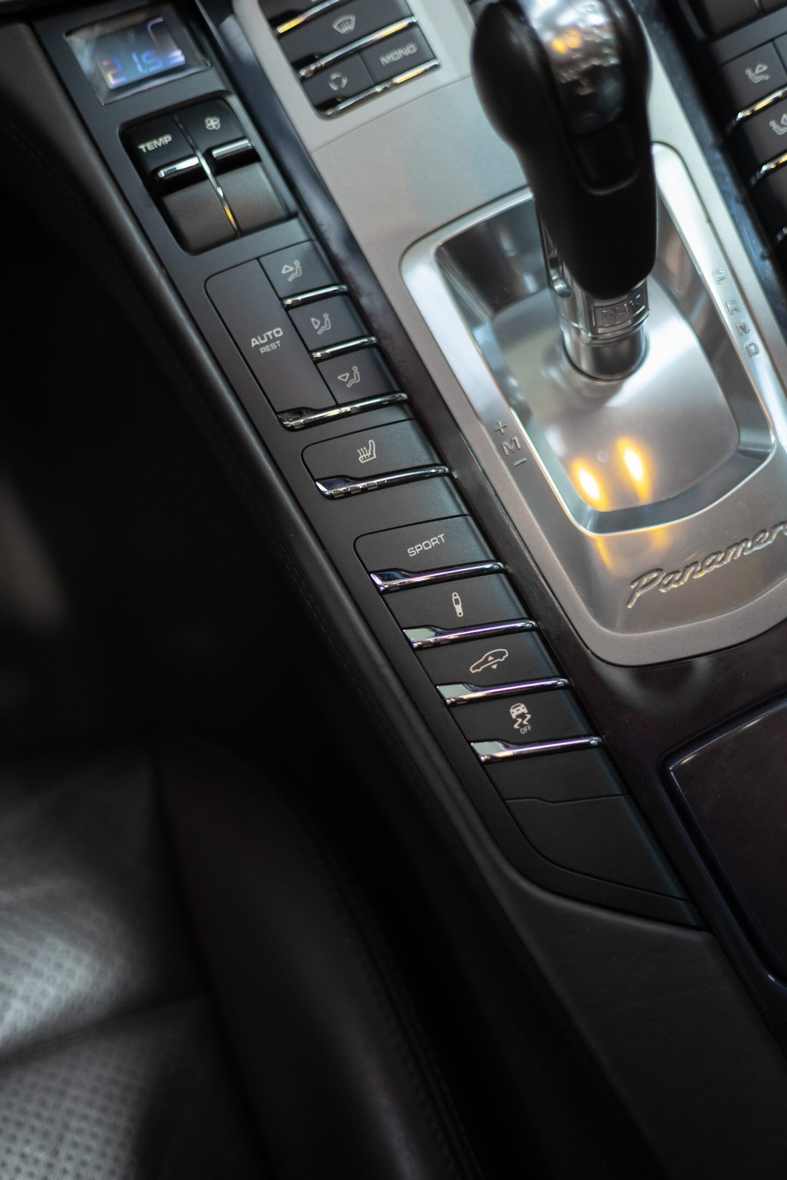 2010 PORSCHE PANAMERA 4.8 4S - Image 19