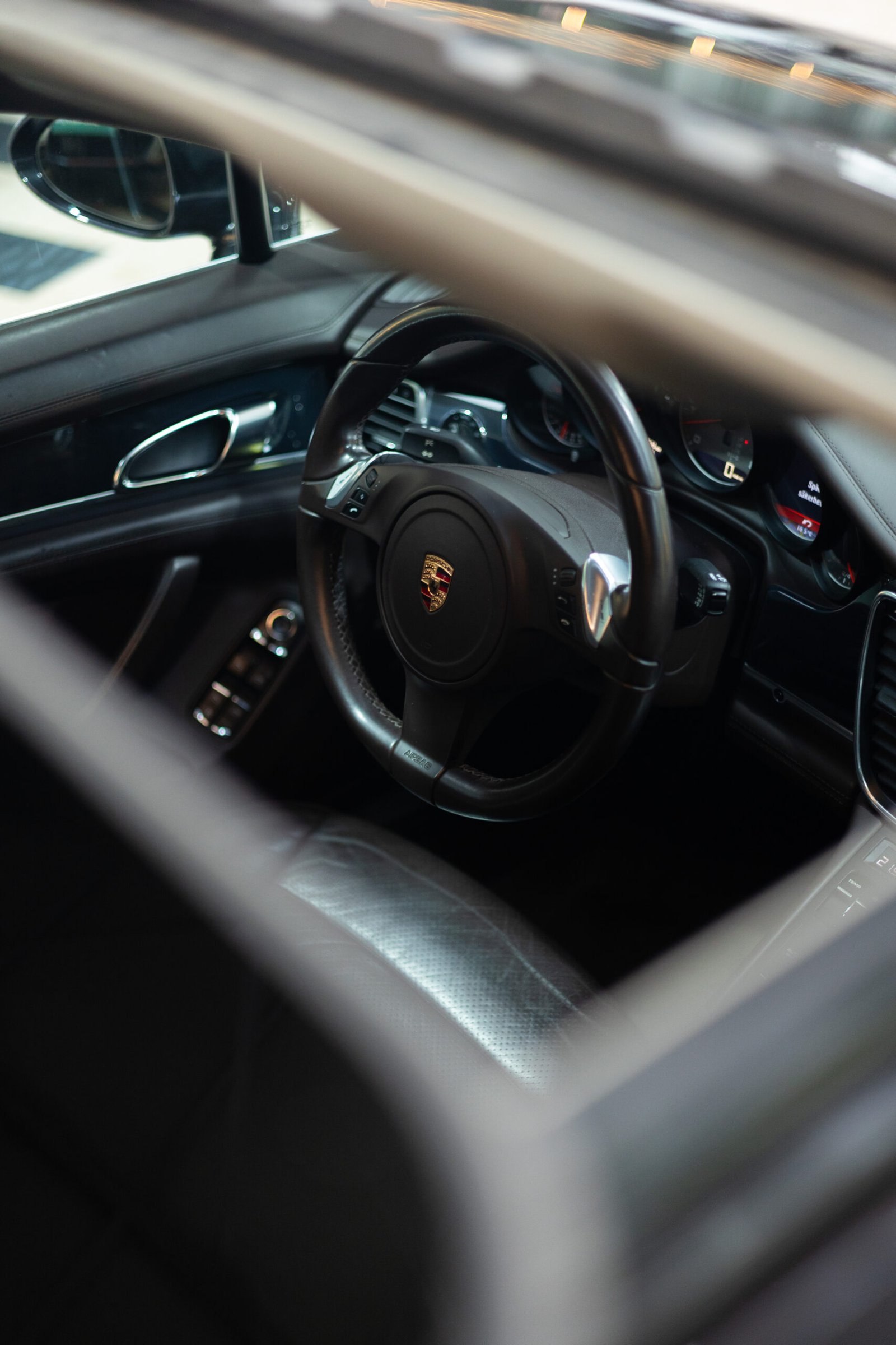 2010 PORSCHE PANAMERA 4.8 4S - Image 28