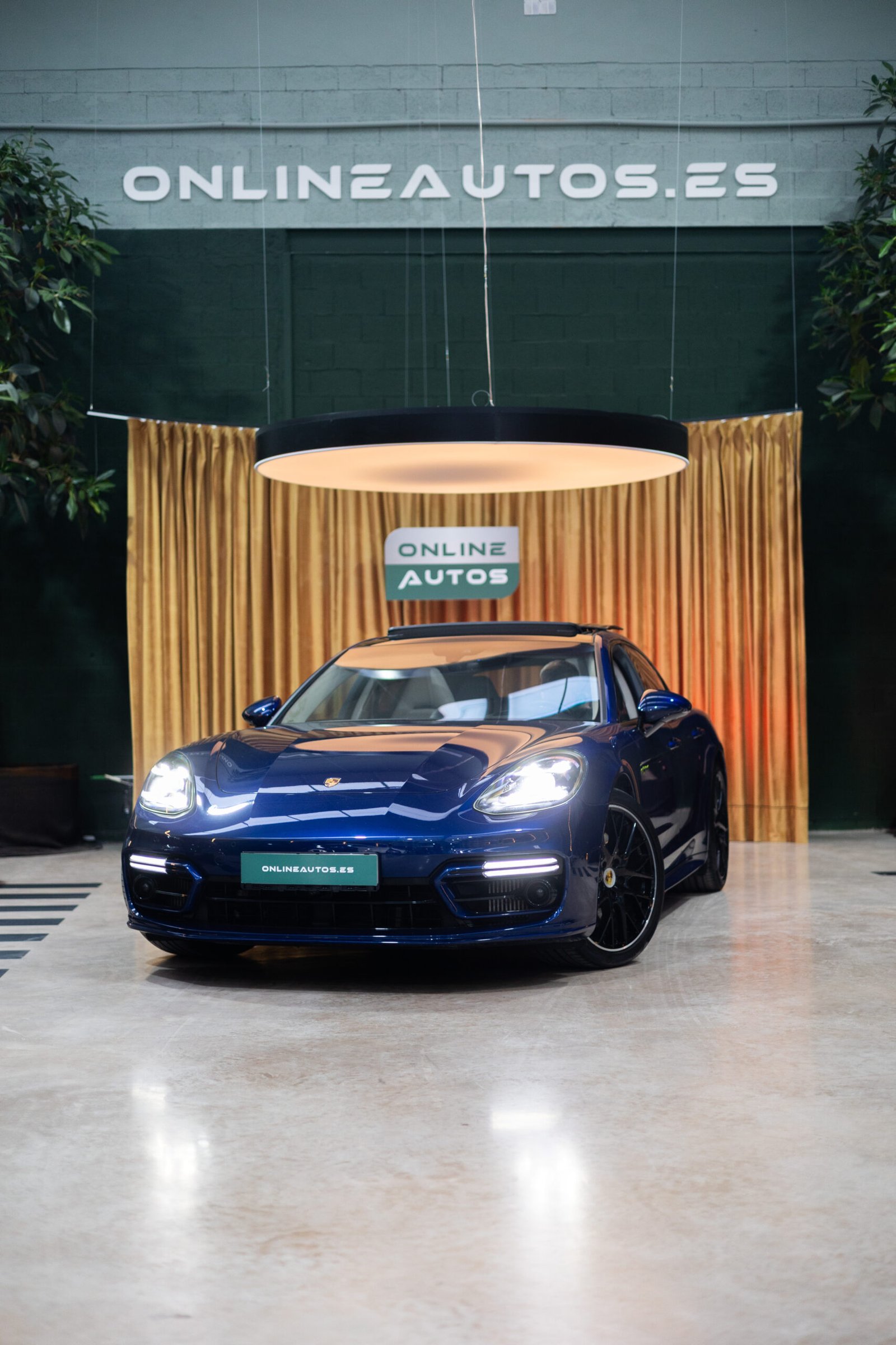 2021 PORSCHE Panamera 4 EHybrid Executive - Image 3