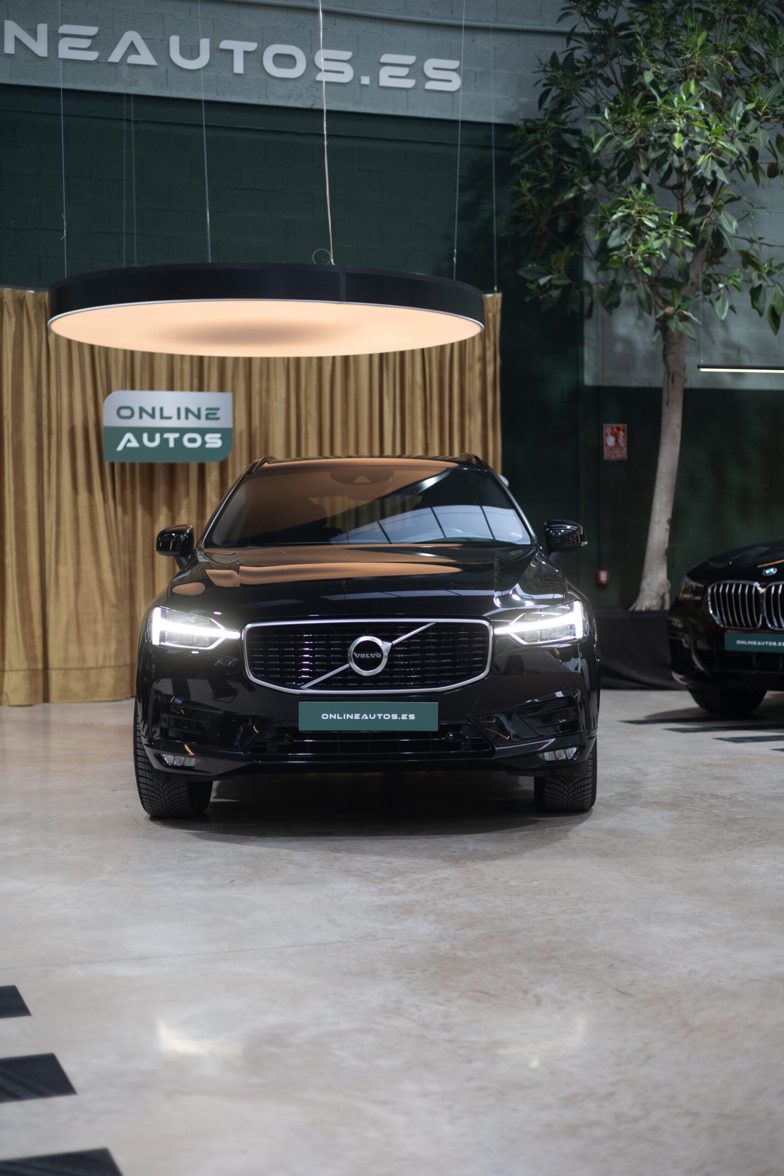 2019 VOLVO XC60 2.0 B4 D AWD RDesign Auto - Image 5