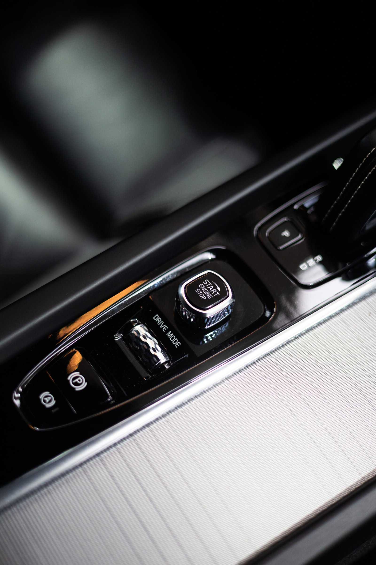 2019 VOLVO XC60 2.0 B4 D AWD RDesign Auto - Image 15