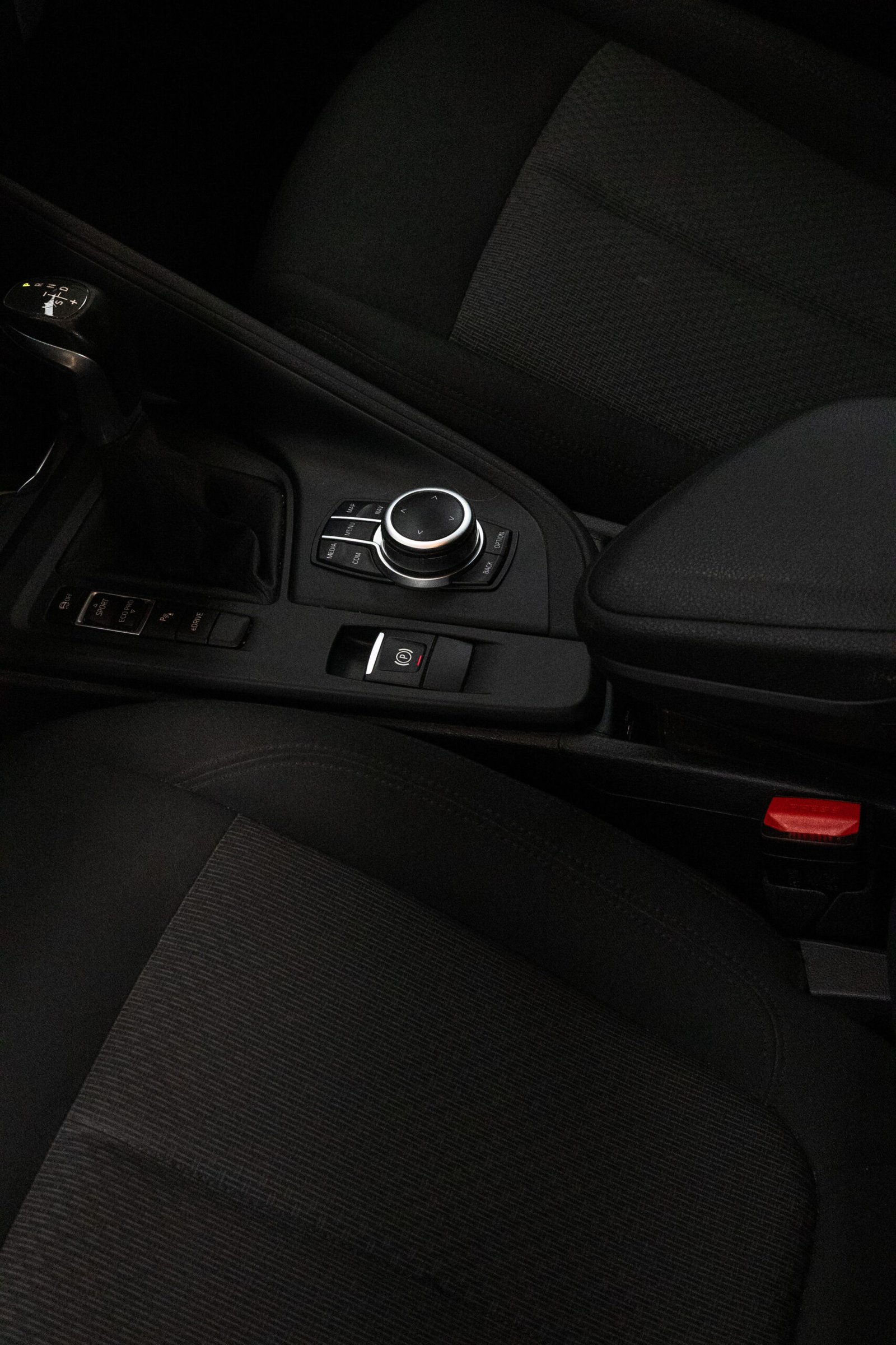 2020 BMW X1 xDrive25e - Imagen 25